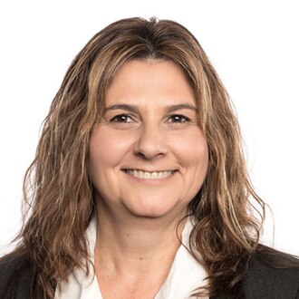 Robyn Hassell Headshot