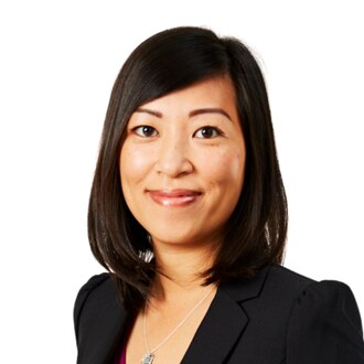 Thuy Vu Headshot